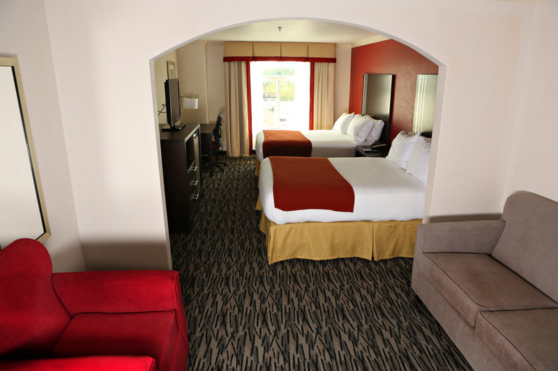 Holiday Inn Express & Suites SUMTER - Seffner, FL