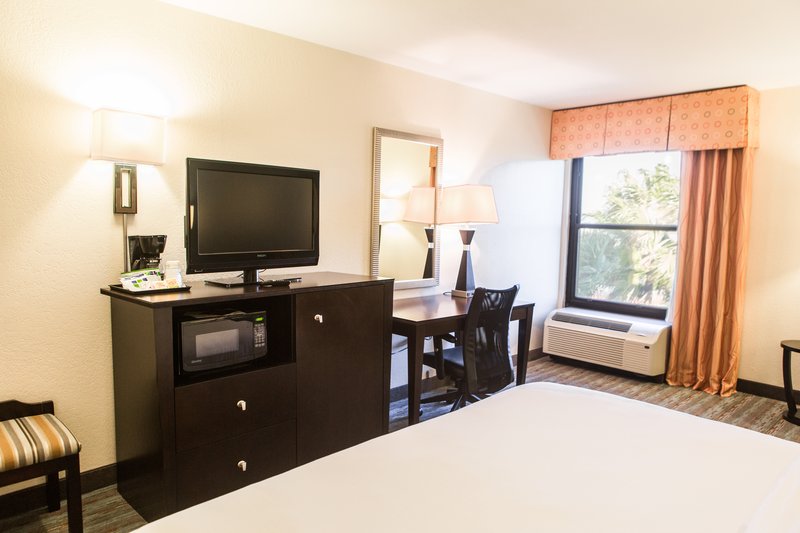 Holiday Inn Express Harlingen - Harlingen, TX