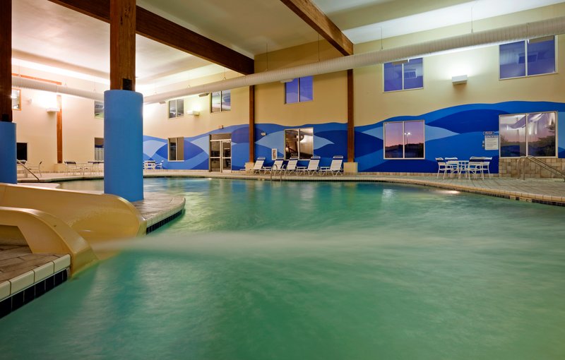 Holiday Inn Express Wisconsin Dells - Baraboo, WI