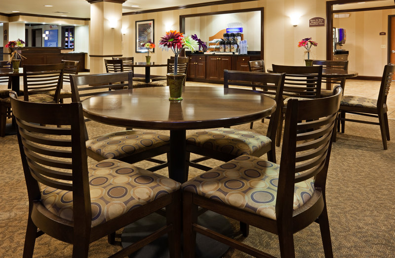 Holiday Inn Express Wisconsin Dells - Baraboo, WI