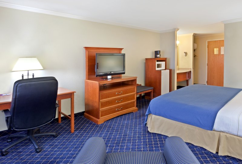Holiday Inn Express YAKIMA - Toppenish, WA