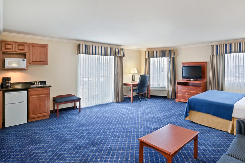 Holiday Inn Express YAKIMA - Toppenish, WA