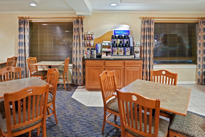 Holiday Inn Express YAKIMA - Toppenish, WA