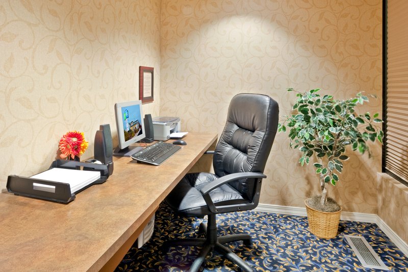 Holiday Inn Express YAKIMA - Toppenish, WA