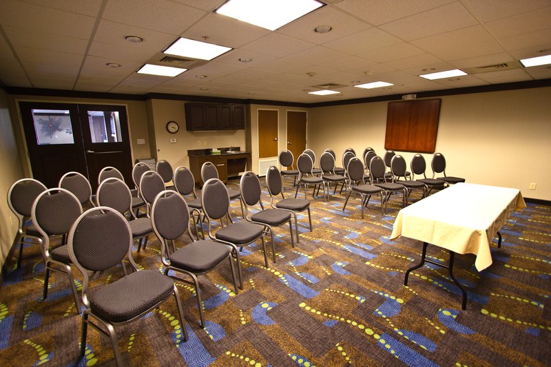 Holiday Inn Express & Suites BASTROP - Bastrop, TX