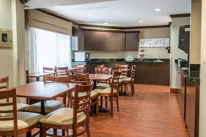 Sleep Inn - Flat Rock, MI