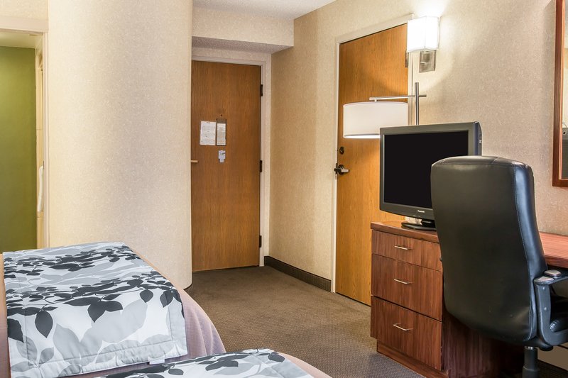 Sleep Inn - Flat Rock, MI
