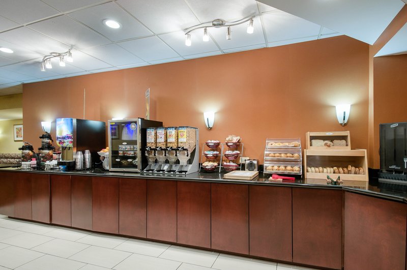 Hampton Inn Baltimore - Windsor Mill, MD