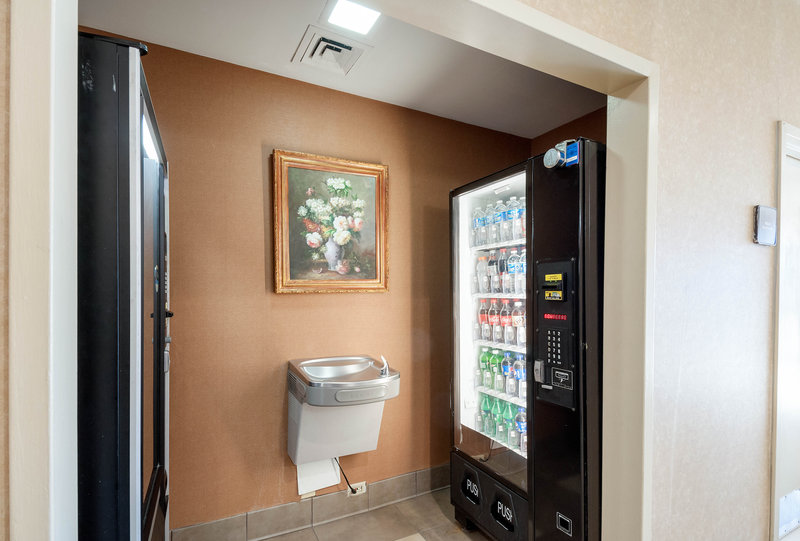 Hampton Inn Baltimore - Windsor Mill, MD