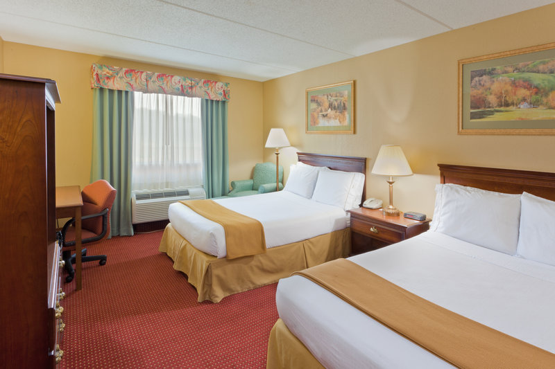 Holiday Inn Express - Irwin, PA