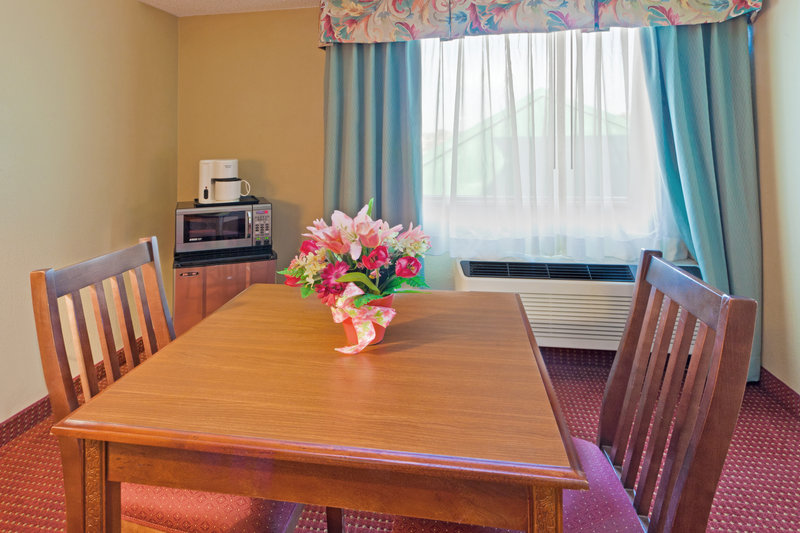 Holiday Inn Express - Irwin, PA