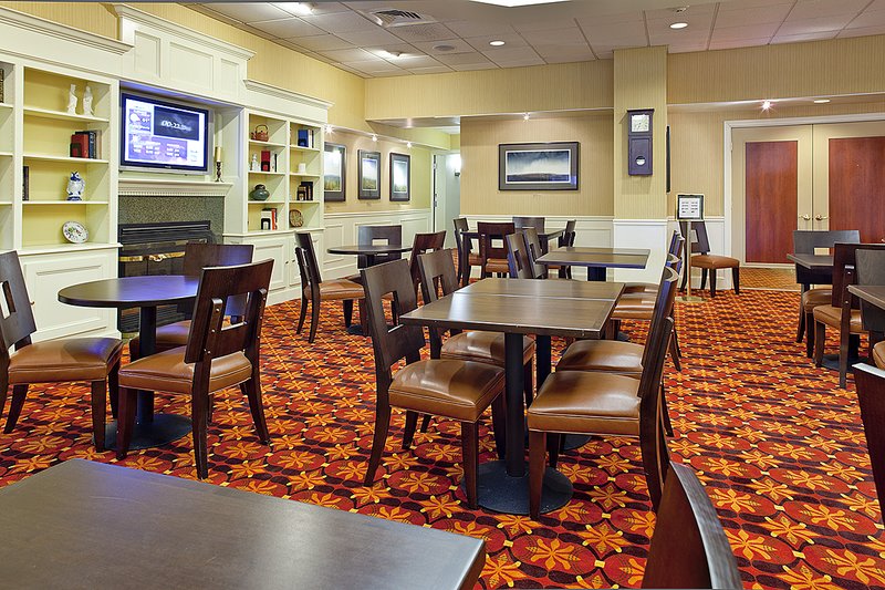 Holiday Inn Express SPRINGFIELD - Springfield, VT