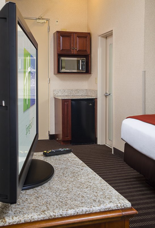 Holiday Inn Express SPRINGFIELD - Springfield, VT
