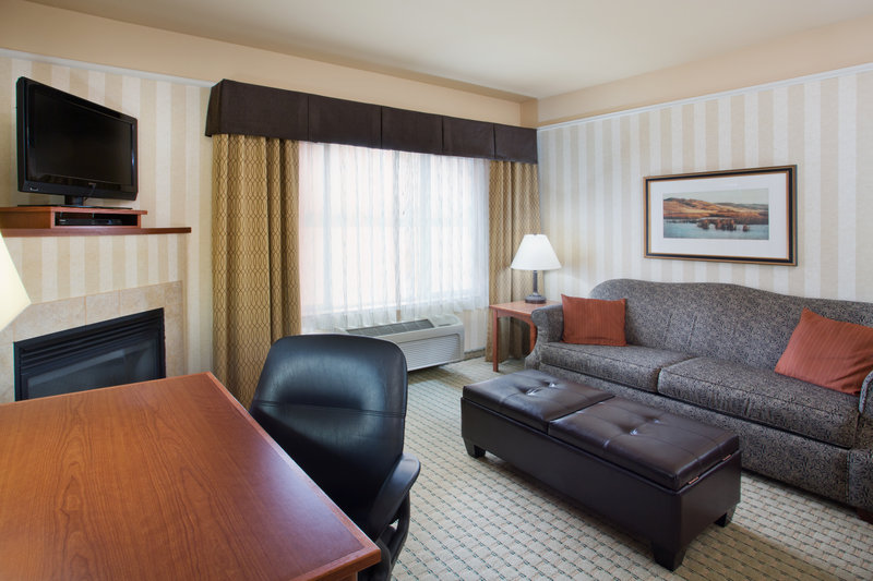 Holiday Inn Express & Suites ASTORIA - Henderson Harbor, NY