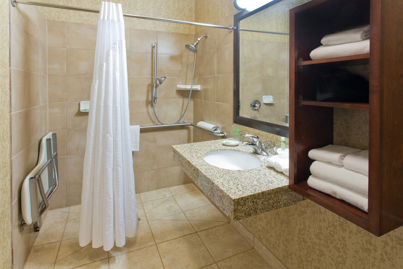 Holiday Inn Express & Suites ASTORIA - Henderson Harbor, NY