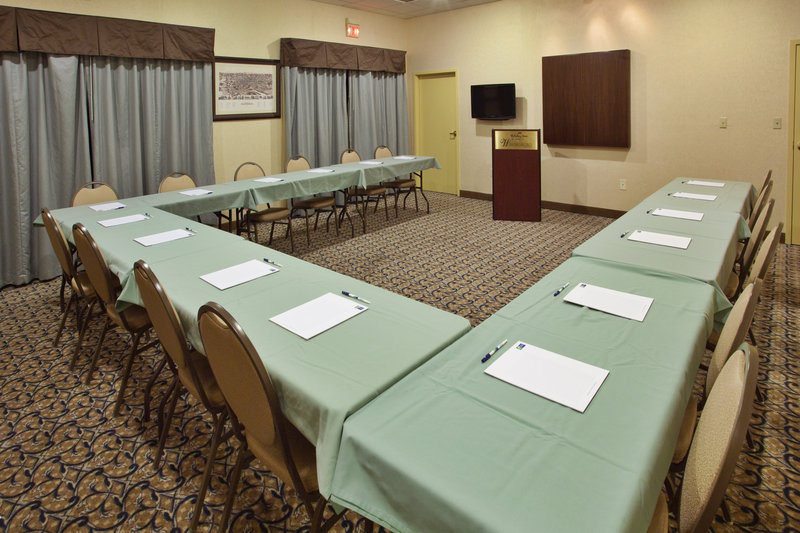 Holiday Inn Express & Suites WAYNESBORO-ROUTE 340 - Waynesboro, VA