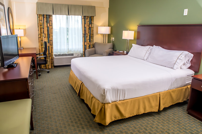 Holiday Inn Express & Suites COCOA - Cocoa, FL