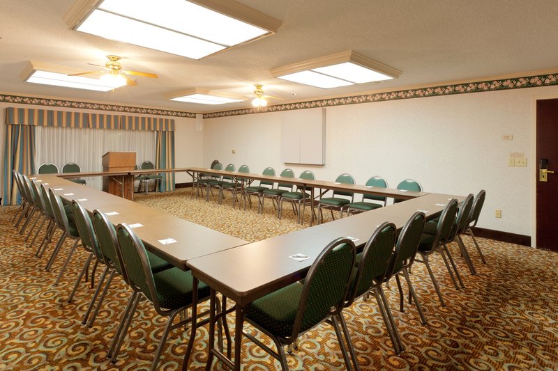 Holiday Inn Express & Suites BIRMINGHAM NE - TRUSSVILLE - Trussville, AL