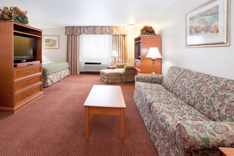 Holiday Inn Express - Alliance, NE