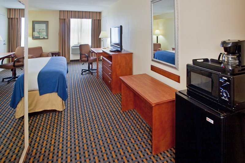 Holiday Inn Express JACKSONVILLE - Jacksonville, NC