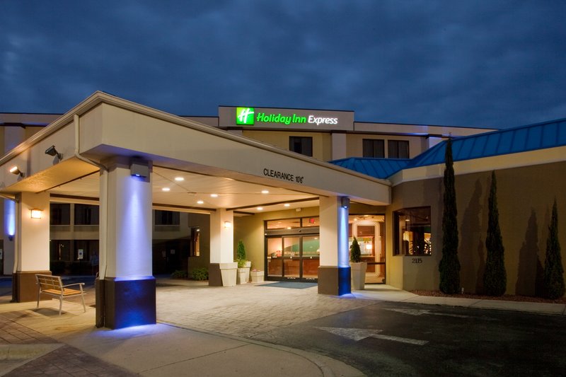 Holiday Inn Express JACKSONVILLE - Jacksonville, NC