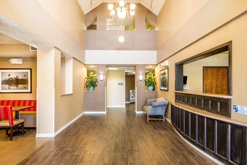Comfort Inn - Lathrop, CA