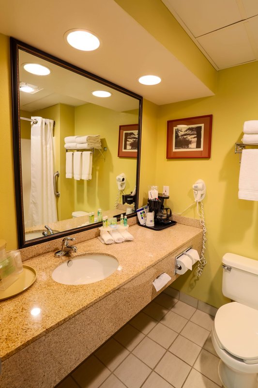 Holiday Inn Express - Bemidji, MN