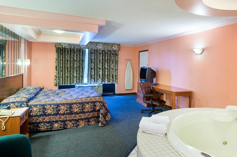 Econo Lodge - New Castle, DE