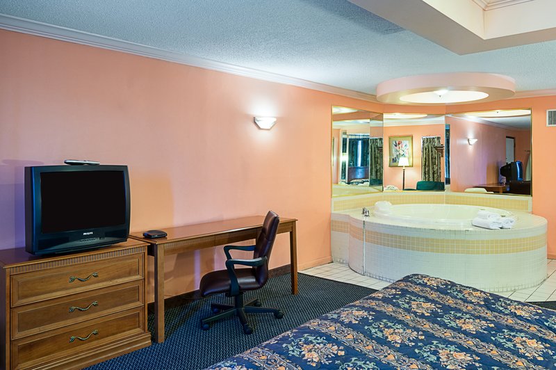 Econo Lodge - New Castle, DE