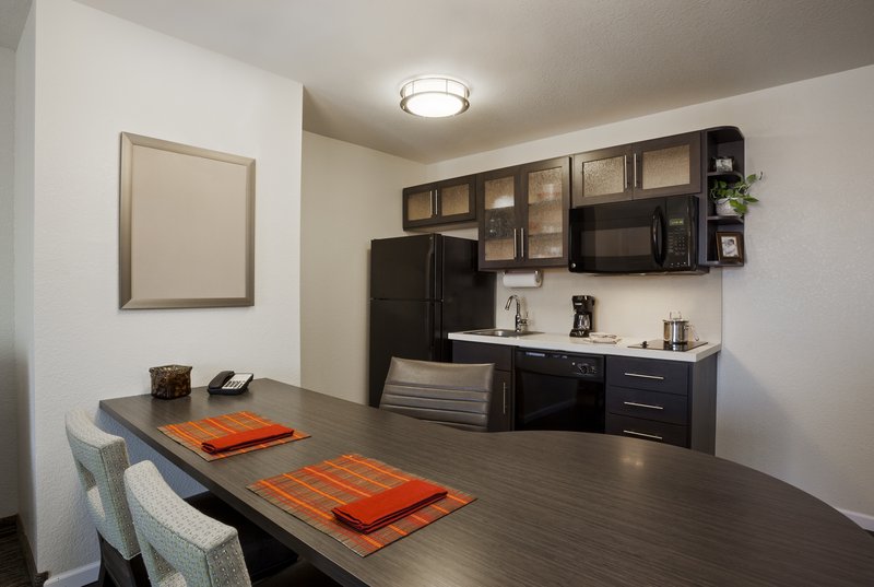 Candlewood Suites-Detroit-Troy - Southfield, MI