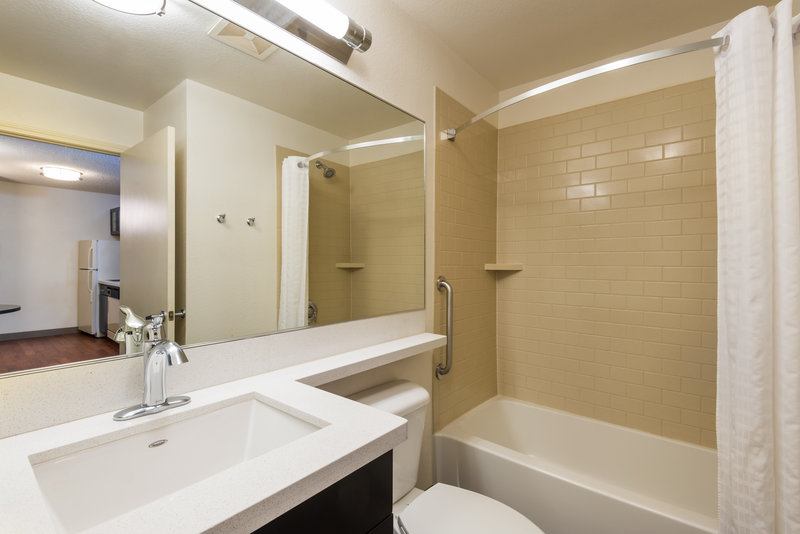 Candlewood Suites-Detroit-Troy - Southfield, MI