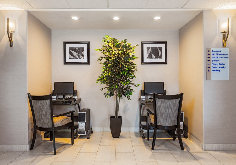 Holiday Inn Express Lancaster - Huachuca City, AZ