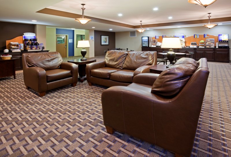 Holiday Inn Express DEVILS LAKE - Devils Lake, ND