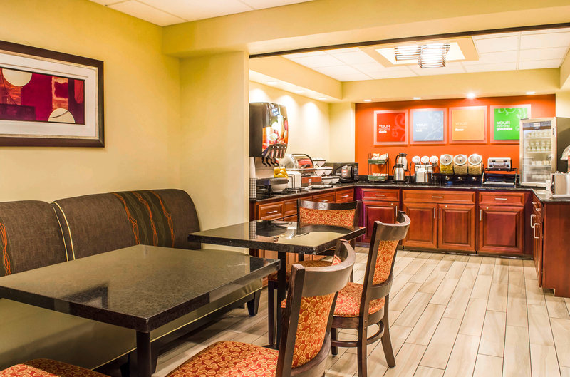 New Cumberland Hotel - New Cumberland, PA