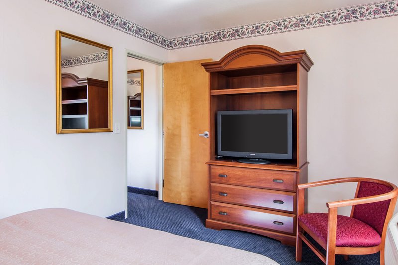 Quality Inn - Cottage Grove, OR