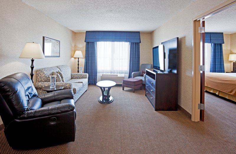 Holiday Inn Express & Suites GRAND FORKS - Grand Forks, ND