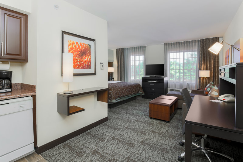 Staybridge Suites PHILADELPHIA-MT. LAUREL - Mount Laurel, NJ