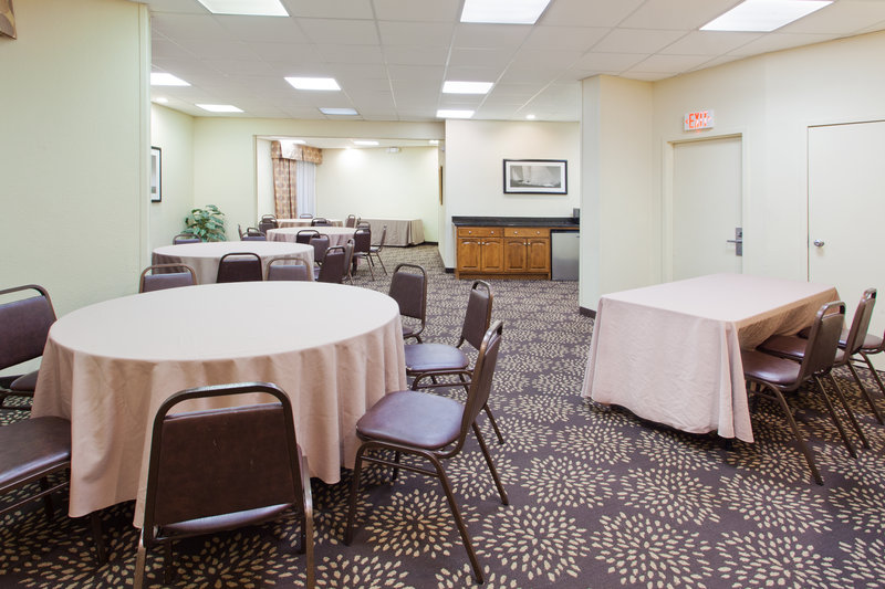 Holiday Inn CHARLESTON-RIVERVIEW - Charleston, SC