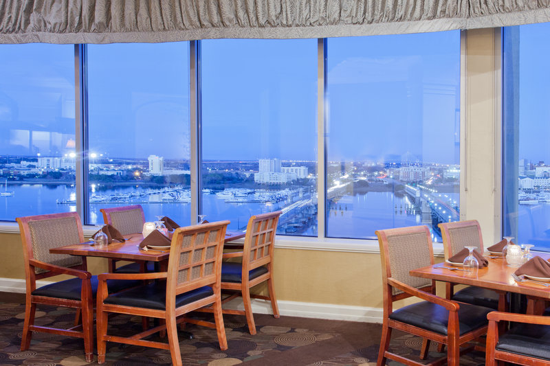Holiday Inn CHARLESTON-RIVERVIEW - Charleston, SC