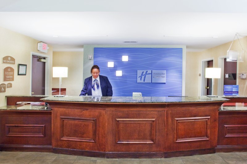 Holiday Inn Express & Suites COVINGTON - Covington, GA