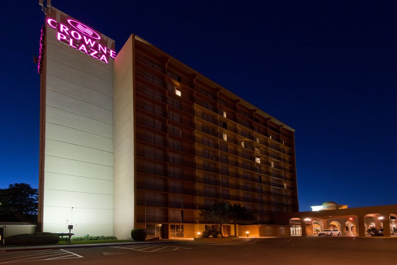 Crowne Plaza-Albuquerque - Albuquerque, NM