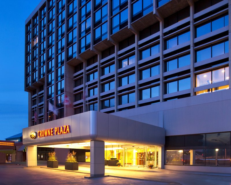 Crowne Plaza-Boston-Newton - Newton, MA
