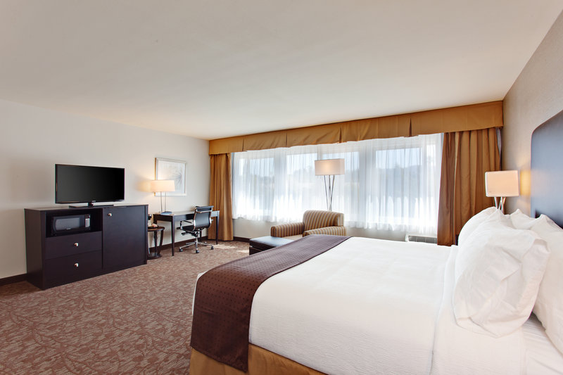 Holiday Inn - West Covina, CA
