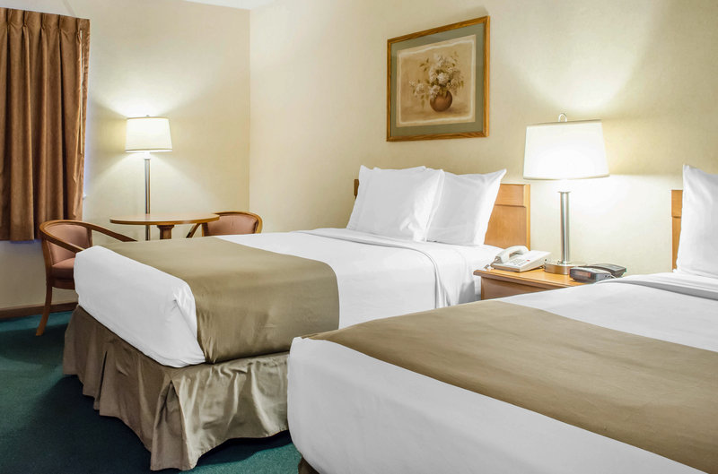 Econo Lodge - Bloomsburg, PA