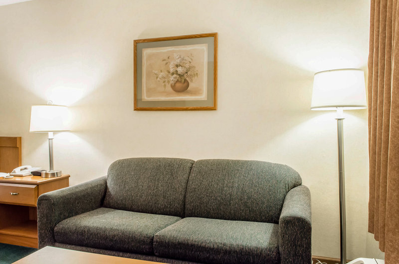 Econo Lodge - Bloomsburg, PA