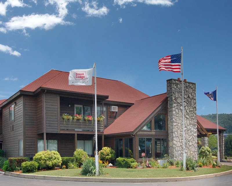Econo Lodge - Bloomsburg, PA