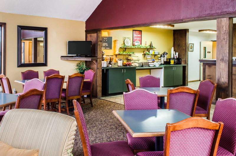 Econo Lodge - Bloomsburg, PA