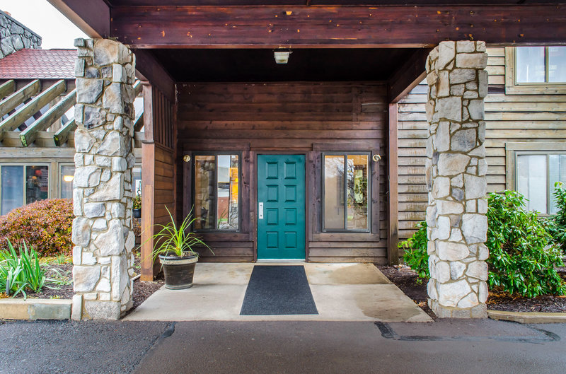 Econo Lodge - Bloomsburg, PA