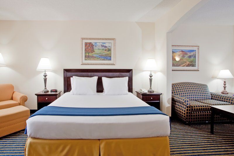 Holiday Inn Express - Chesapeake, VA