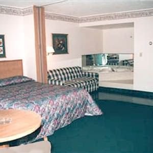 Budget Host - Grand Rapids, MN